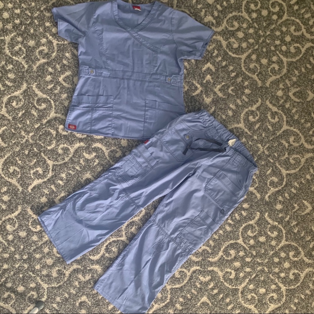 Dickies scrub set